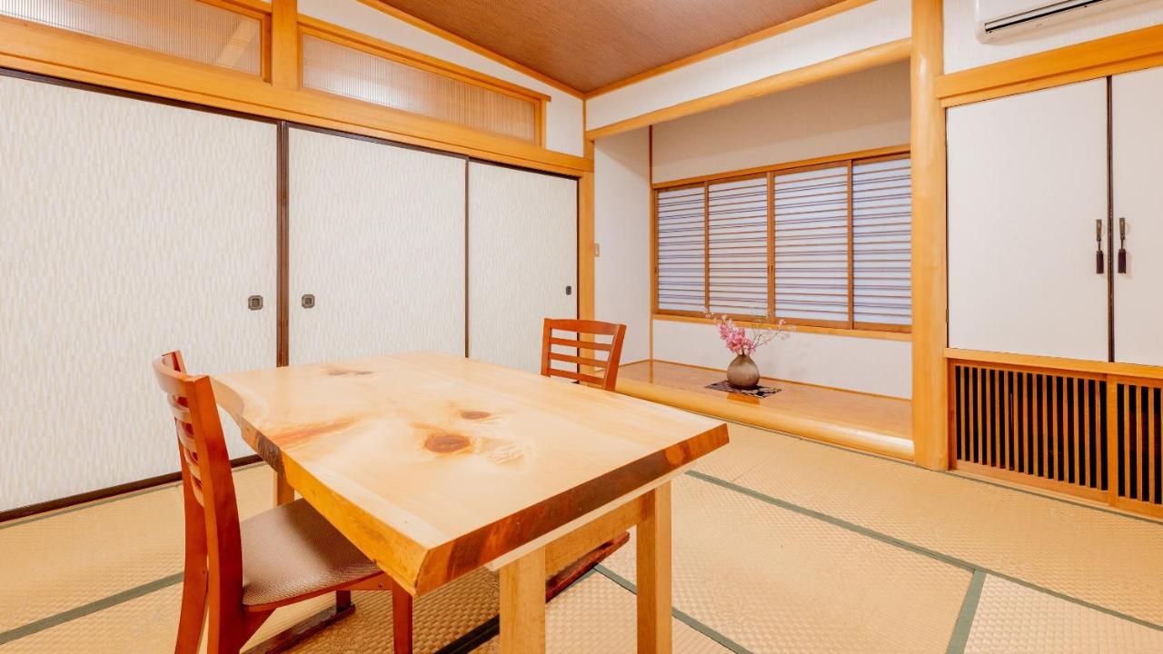 Hinokitei Bokusui Hotel Kusatsu  Exterior photo
